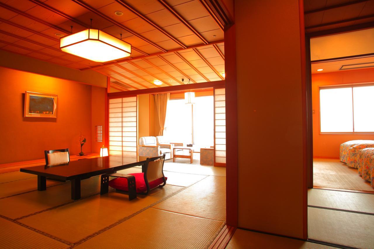 Hotel Eihokaku Himi Exteriér fotografie