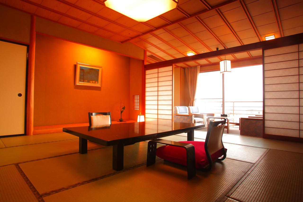 Hotel Eihokaku Himi Exteriér fotografie