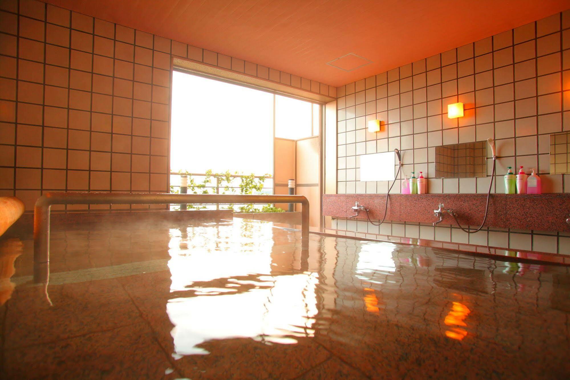 Hotel Eihokaku Himi Exteriér fotografie