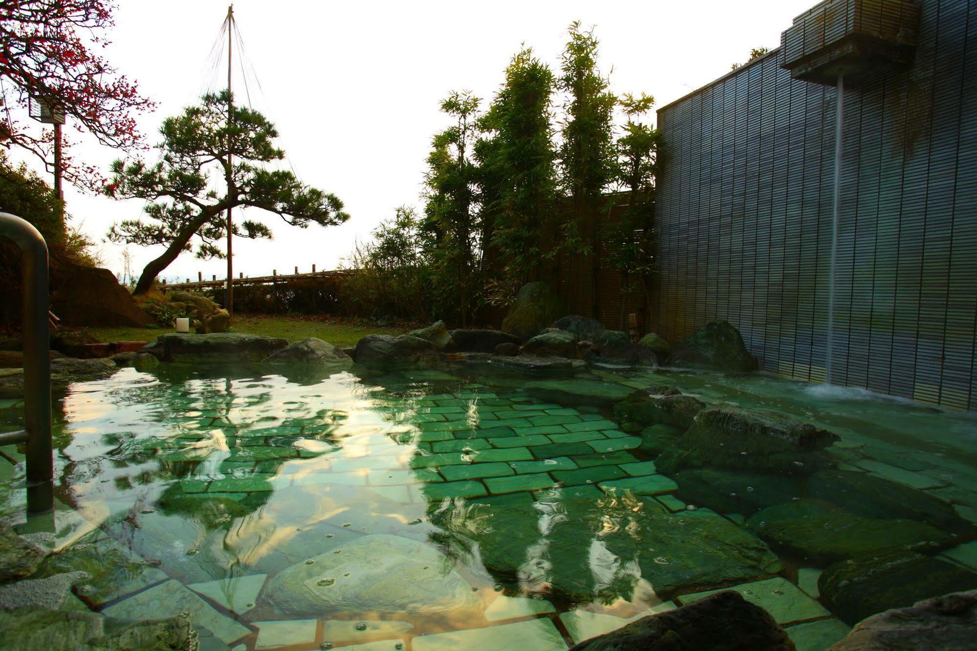 Hotel Eihokaku Himi Exteriér fotografie